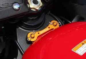 FUEL TANK QUICK-RELEASE PIN